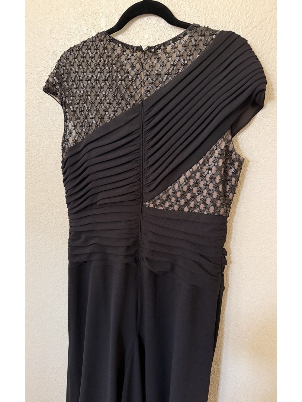New Tadashi Shoji Mixed Media Cap Sleeve Crepe Gown In Black Size XL $558 - Picture 7 of 11